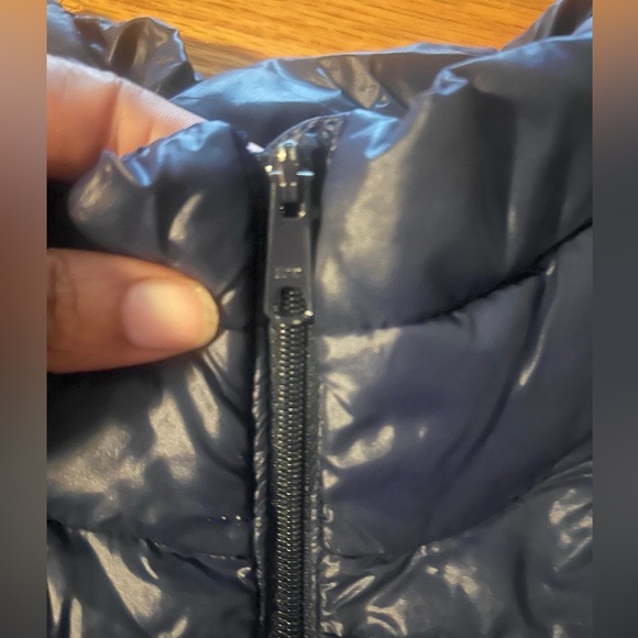 Old Navy Puffer Vest Navy Blue M - Picture 2 of 3